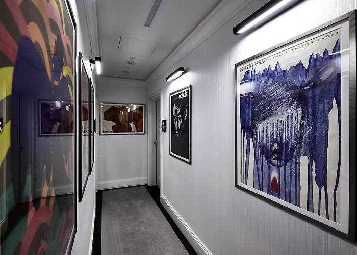 Teatro Boutique Old Town - Destigo Hotel