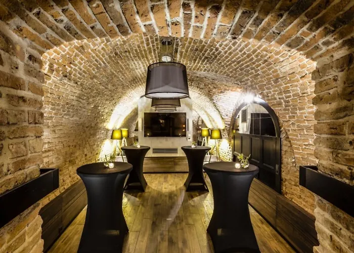 Teatro Boutique Old Town - Destigo Hotel 4*