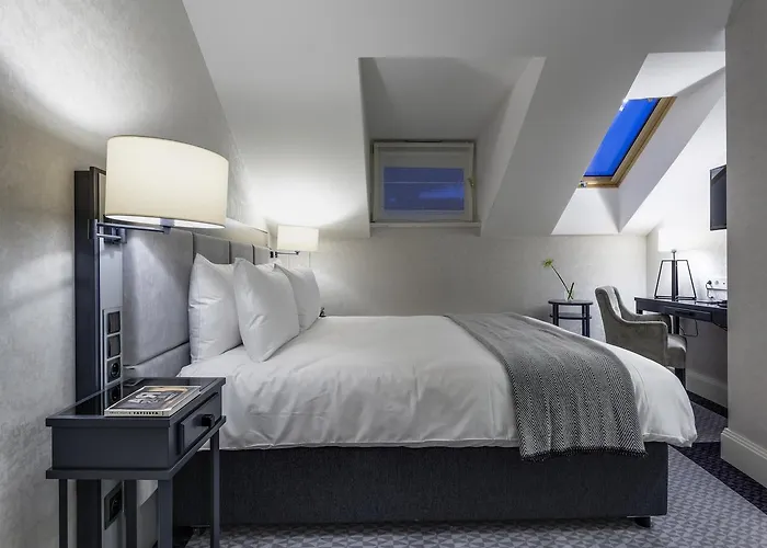 Hotel Teatro Boutique Old Town - Destigo 4*