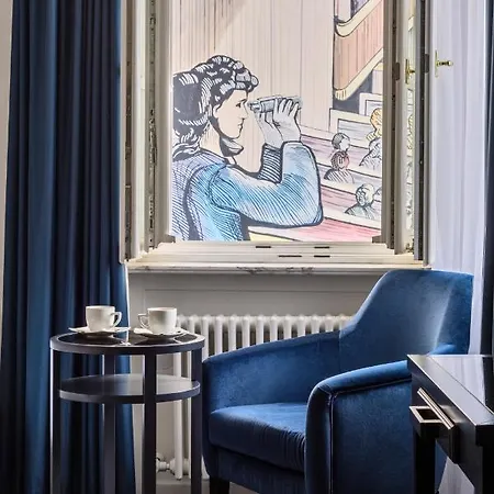 Teatro Boutique Old Town - Destigo