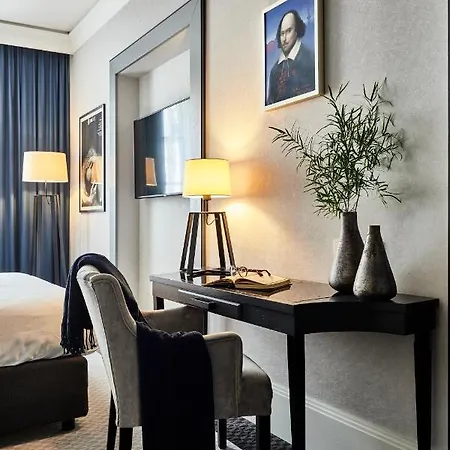 Teatro Boutique Old Town - Destigo Hotel 4*