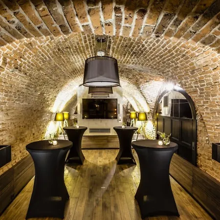 Teatro Boutique Old Town - Destigo Hotel 4*