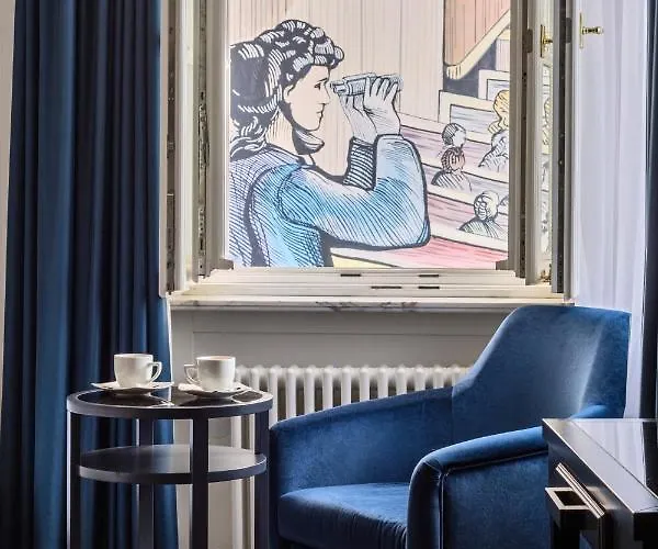 Teatro Boutique Old Town - Destigo