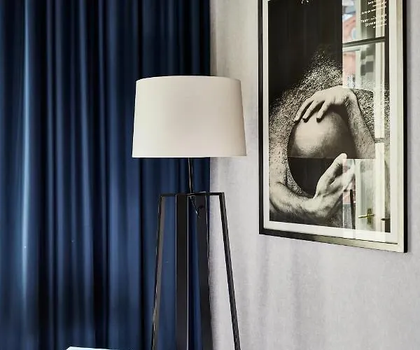 Teatro Boutique Old Town - Destigo